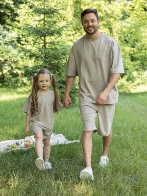 Парний костюм "Family look" (футболка+шорти) "Тато+дитина" темно-бежевий 01243152 фото