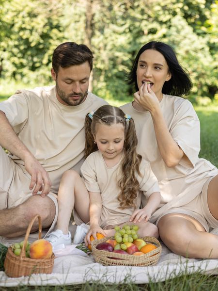 Семейный костюм "Family look" (футболка+шорты) "Мама+папа+ребенок" светло-бежевый 01243141 фото